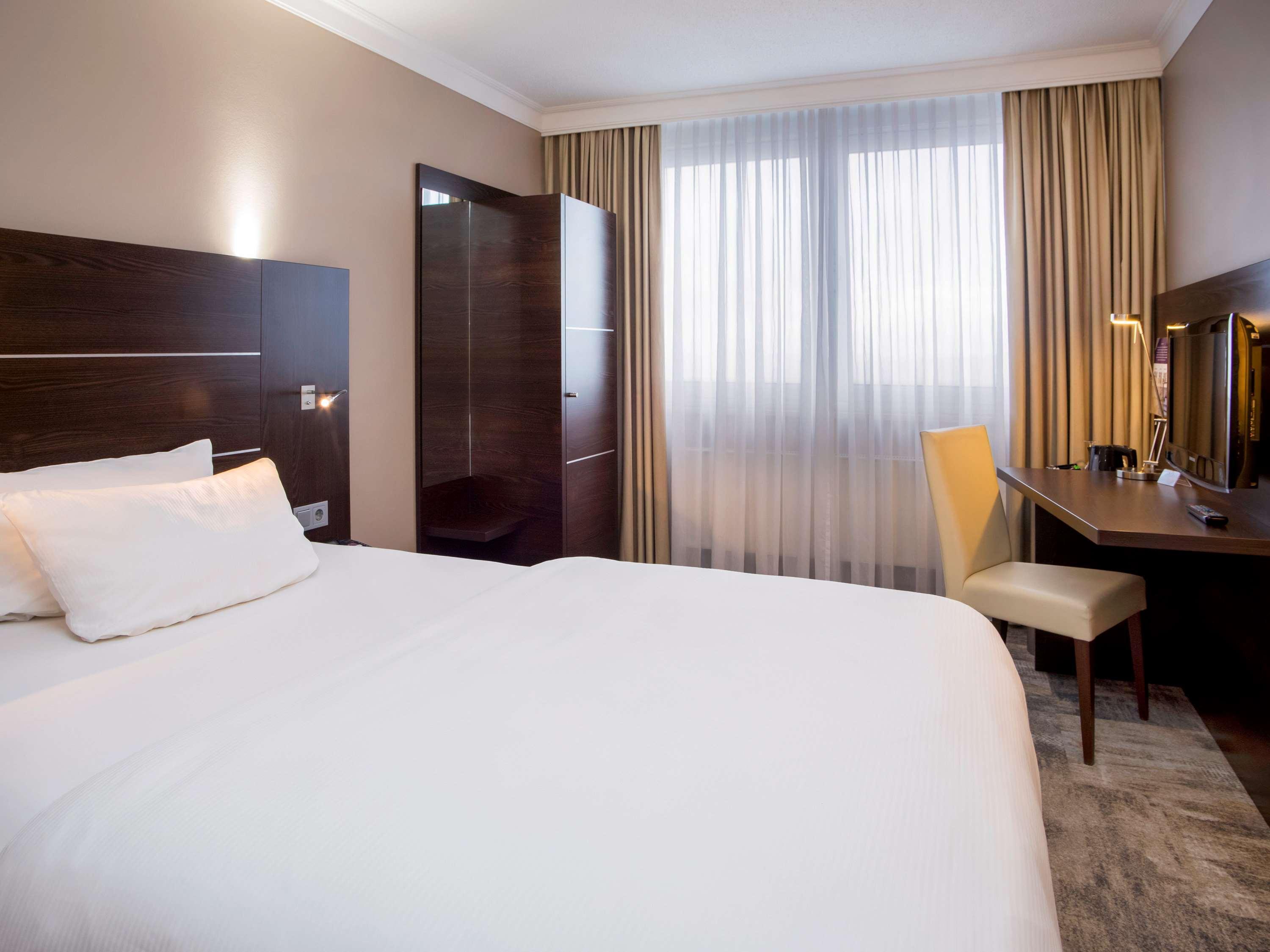 Mercure Hotel Ludenscheid Bagian luar foto